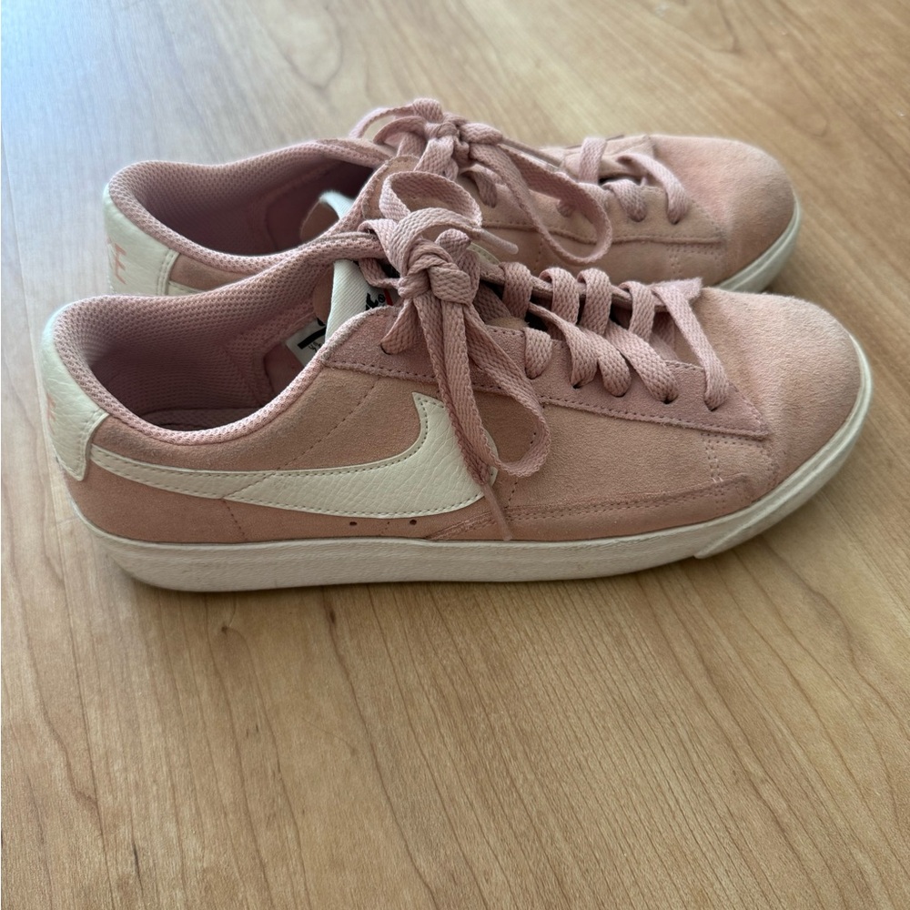 Nike Women's Blush Pink Suede Low-Top Sneakers with White Swoosh